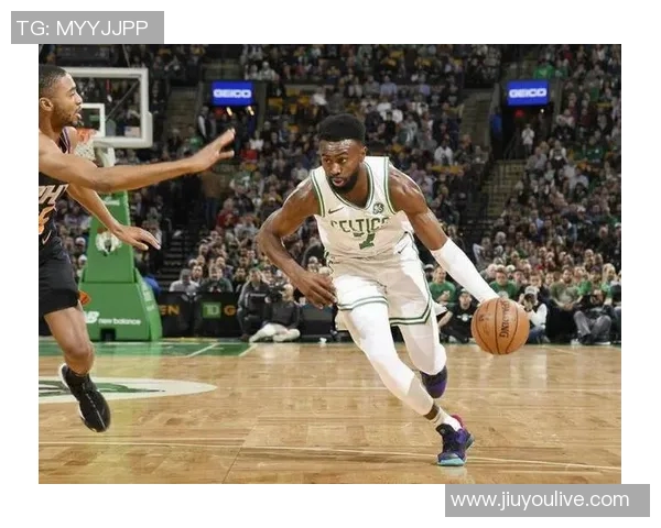 杰伦布朗谈新赛季挑战过去优待已成历史期待全新征程