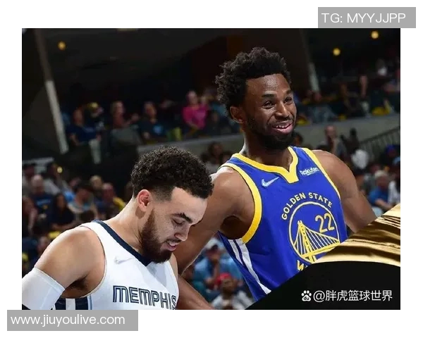 克莱半场表现平平仅得9分1篮板正负值显著下滑引发关注 克莱半场表现平平仅得9分1篮板正负值显著下滑引发关注