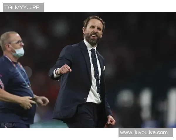 弗里德尔回忆舍伍德信任凯恩的决策以及其迅速超越阿德巴约的过程