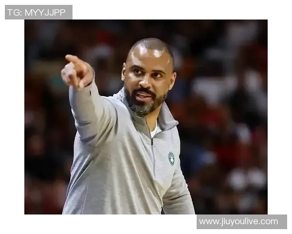 阿门称赞谢泼德的投篮选择中圈出手同样是明智之举