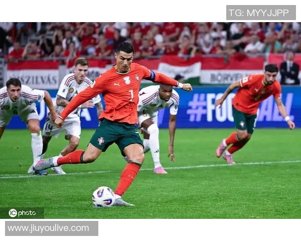 C罗坦言愿意只为国家队效力不再加盟任何俱乐部